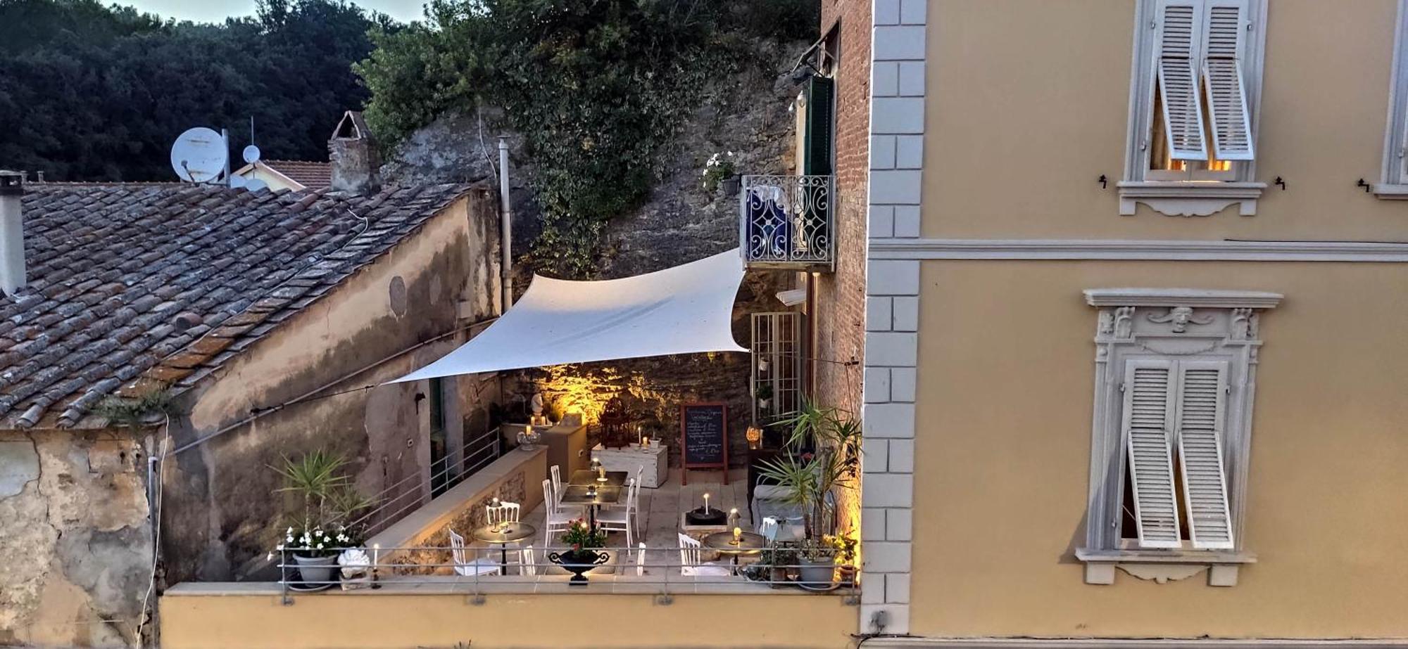 Residenza D'Epoca Cavaliere - Romantic Rooms Биббона Экстерьер фото